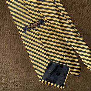 Vintage Brooks Brothers Makers Gold Navy Repp Stripe Tie